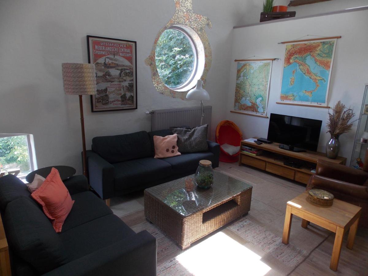 Tintaglia, Betaalbaar En Gastvrij Bed & Breakfast Стадсканал Екстериор снимка