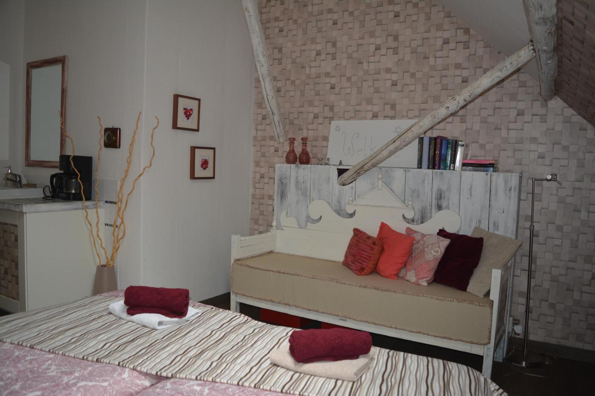 Tintaglia, Betaalbaar En Gastvrij Bed & Breakfast Стадсканал Екстериор снимка